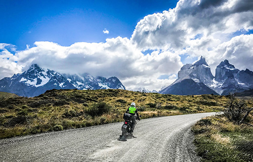 É possível viajar por toda a america do sul de moto? Quanto eu